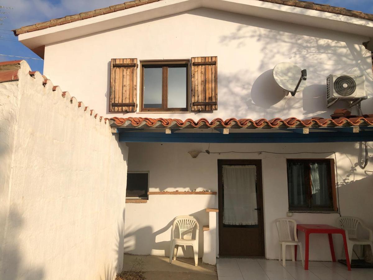 Sarrala Apartment Tertenia Ngoại thất bức ảnh