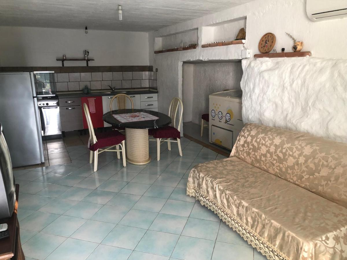 Sarrala Apartment Tertenia Ngoại thất bức ảnh